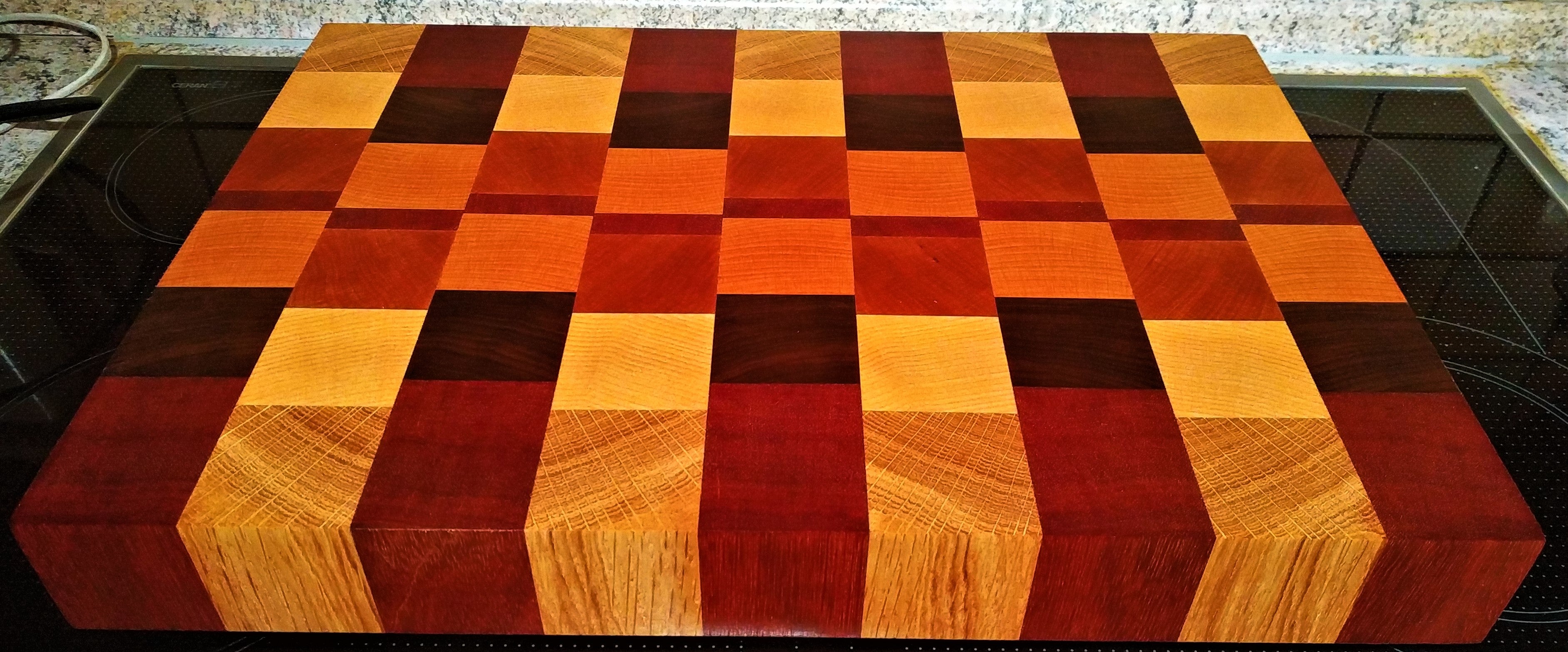 Stirnholzschneidebrett Schneidebrett Hirnholzschneidebrett Holzbrett Hard Maple Ahorn Black Walnut schwarze Walnuss american Cherry amerikanische Kirsche Eiche Oak Esche Ash boardbutter.de